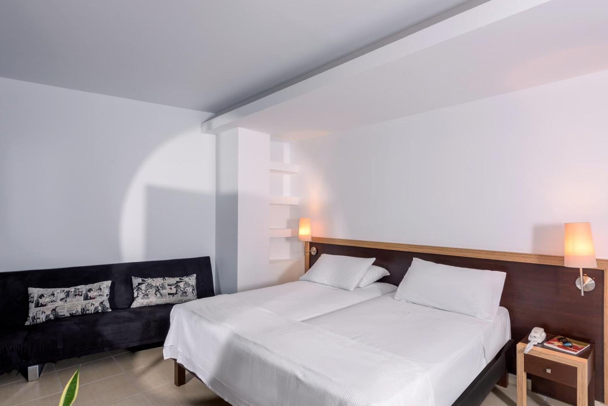 Iraklion Hotel 3*