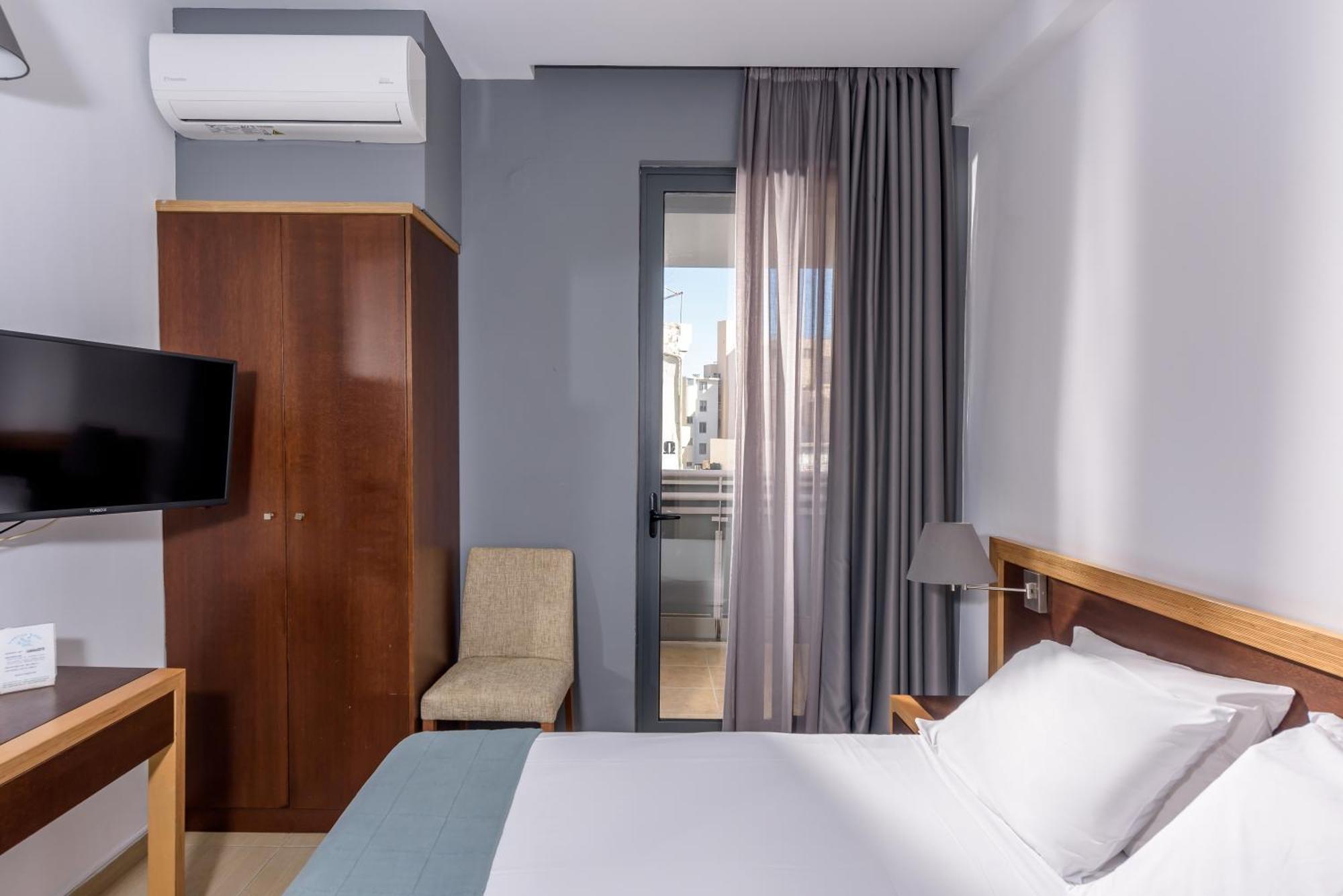 Hotel Iraklion Hotel 3*